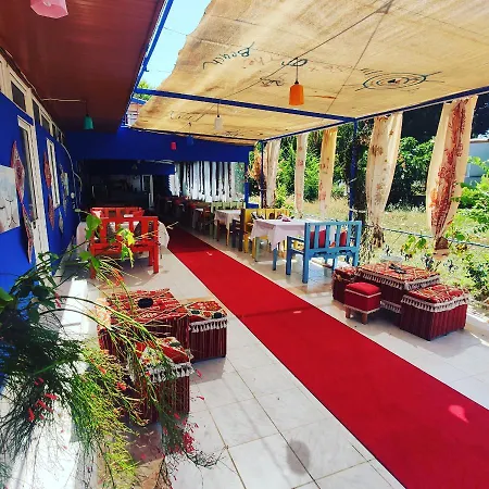 Homestay Side Tuana Otel 2 *